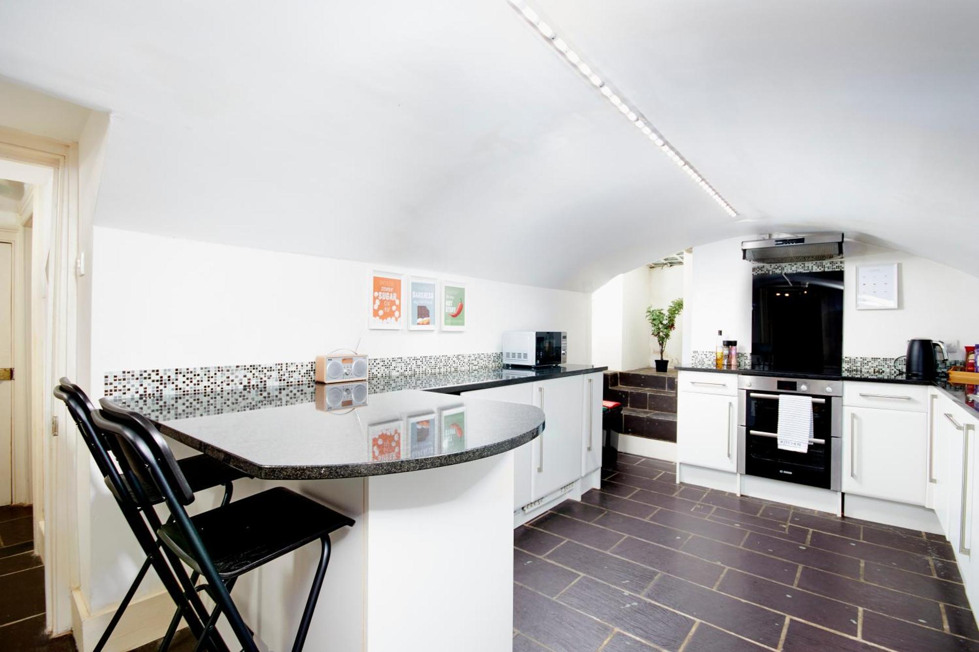 Beautiful 2Bedroom 4 Actual Beds House With Wifi By Purestay Bath Eksteriør bilde